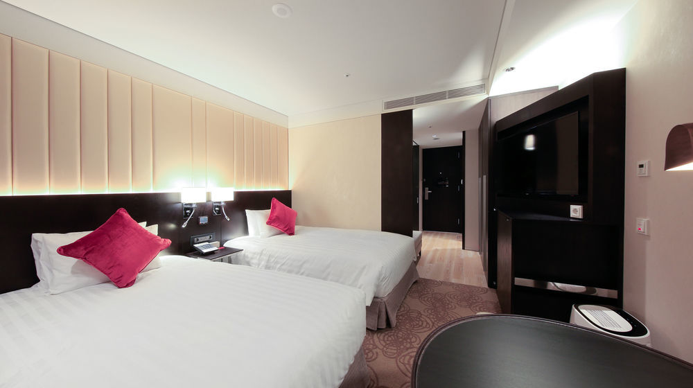 Solaria Nishitetsu Hotel Seoul Myeongdong Екстериор снимка